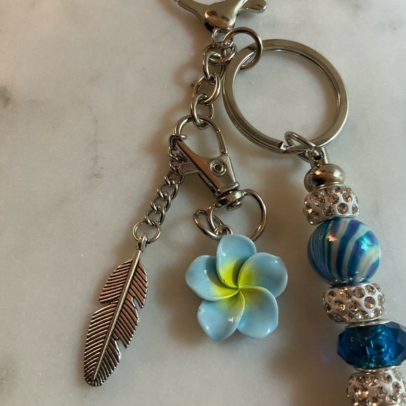 Blue and Silver Toned Beaded Detachable Keychain - Picture 2 of 2